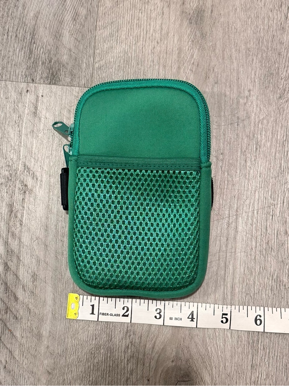 Green Portable Electronics Pouch - Compact Travel Case